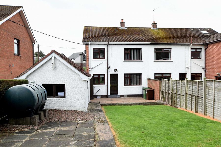 8 Plantation Road