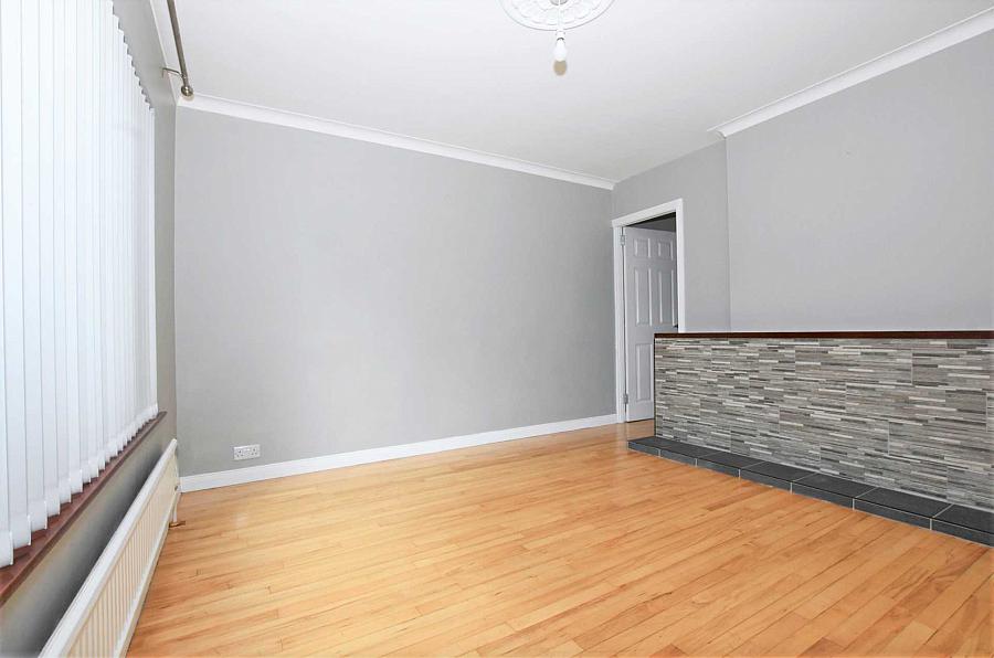 8 Plantation Road