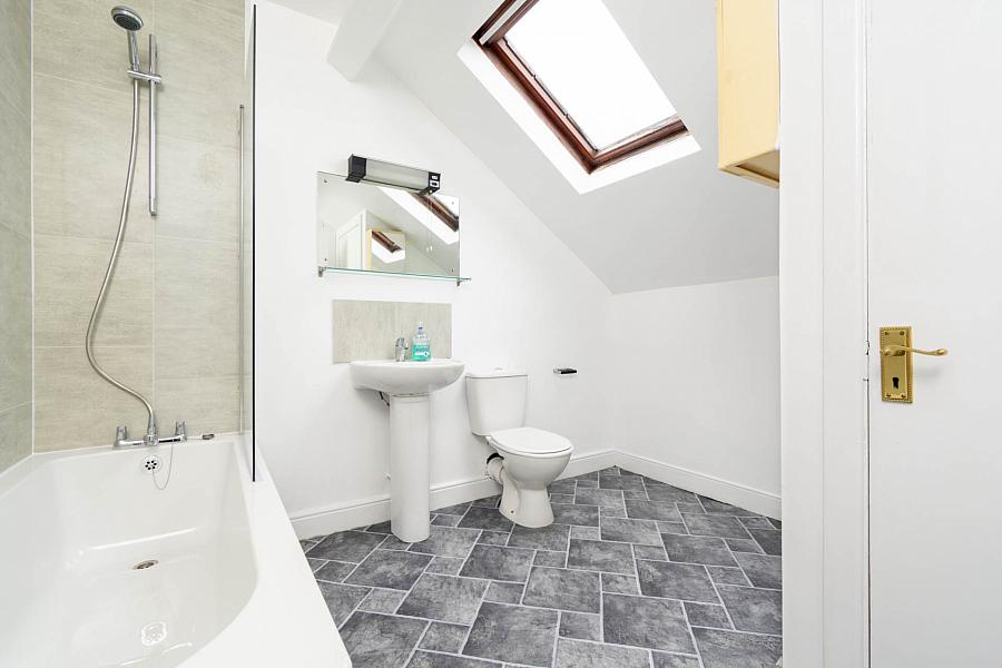 32B Bachelors Walk 32B Bachelors Walk