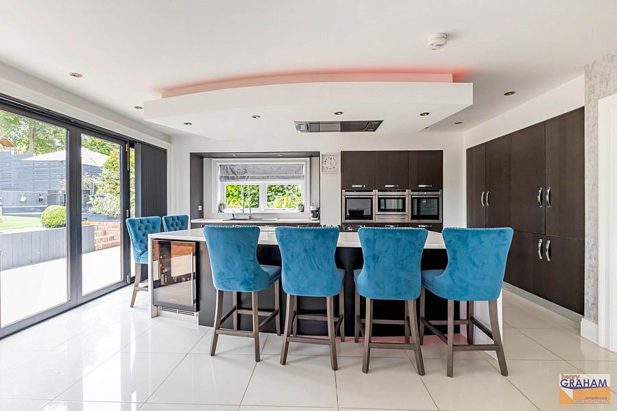 7 Bellevue Drive