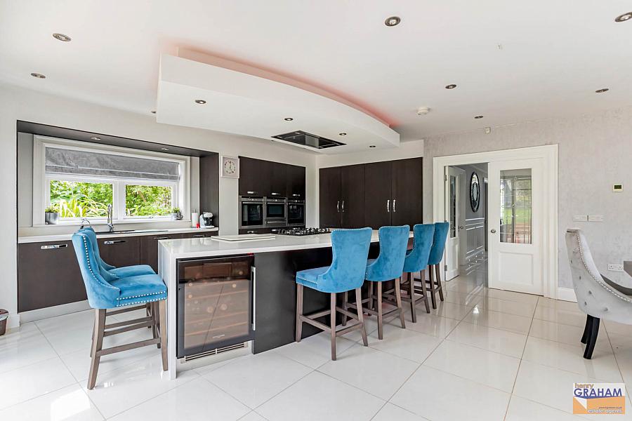 7 Bellevue Drive