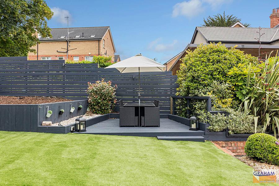 7 Bellevue Drive