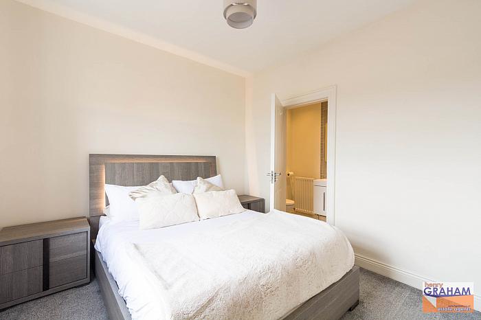 18 Lady Wallace Forge 18 Lady Wallace Forge