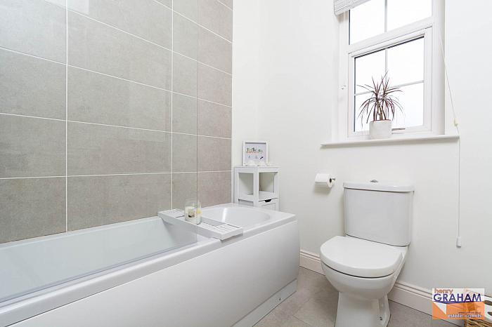 18 Lady Wallace Forge 18 Lady Wallace Forge