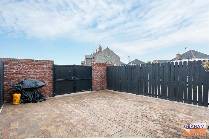 18 Lady Wallace Forge 18 Lady Wallace Forge