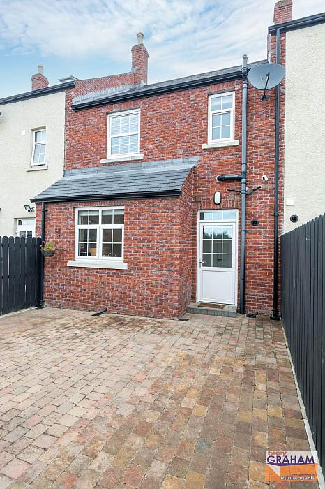 18 Lady Wallace Forge 18 Lady Wallace Forge