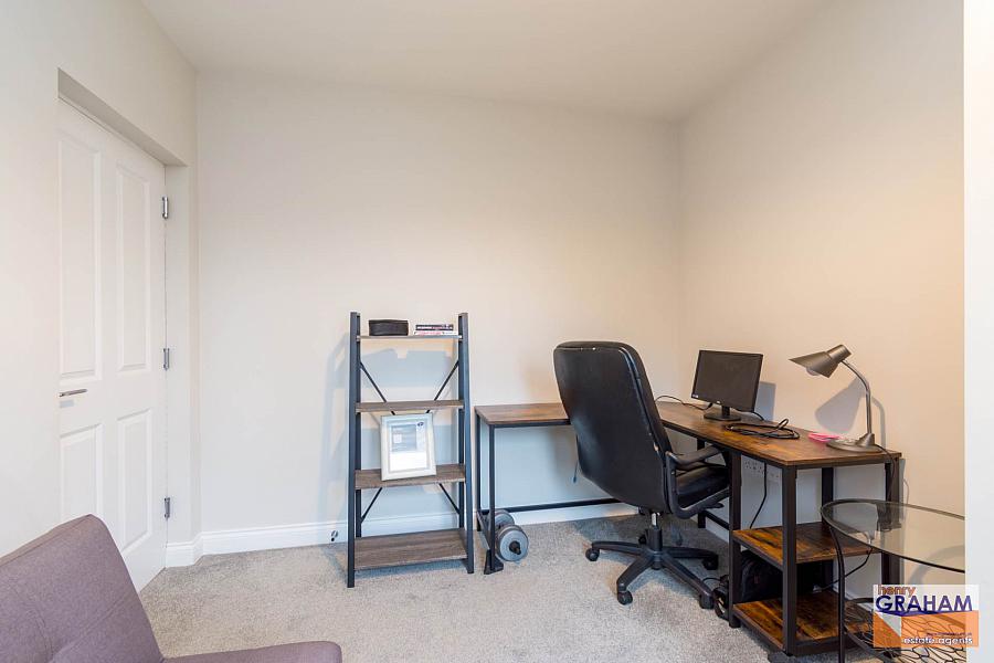 Apt 84 The Rose Garden