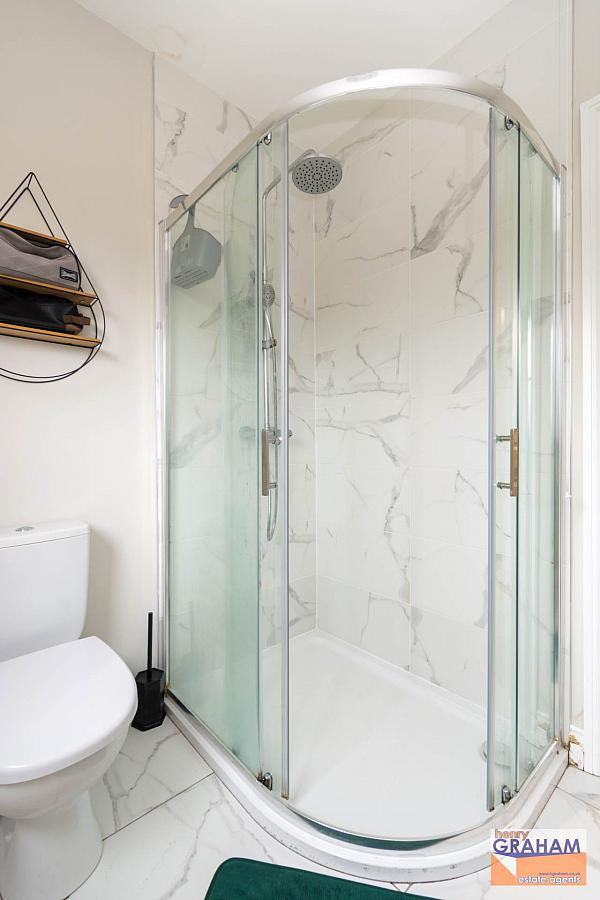 Apt 84 The Rose Garden