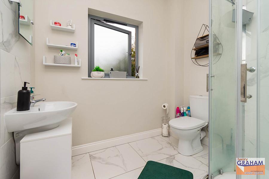 Apt 84 The Rose Garden