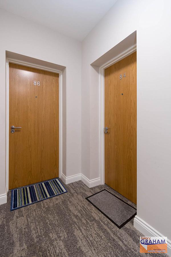 Apt 84 The Rose Garden