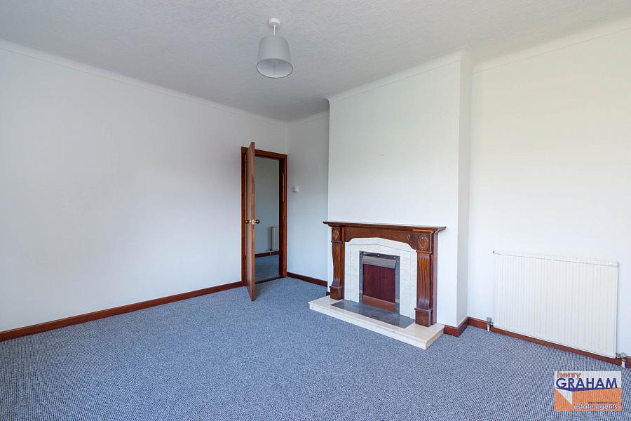 94 Warren Gardens