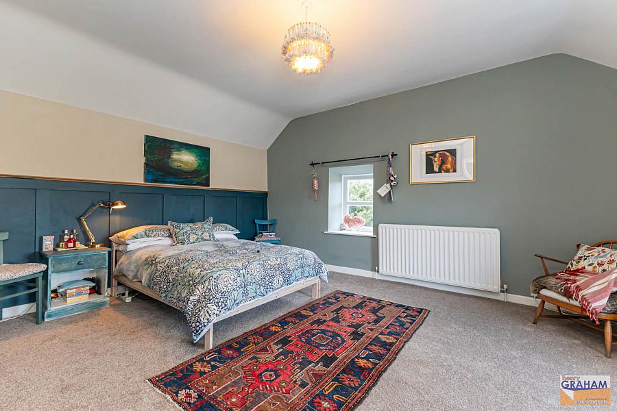 26 Bailliesmills Road