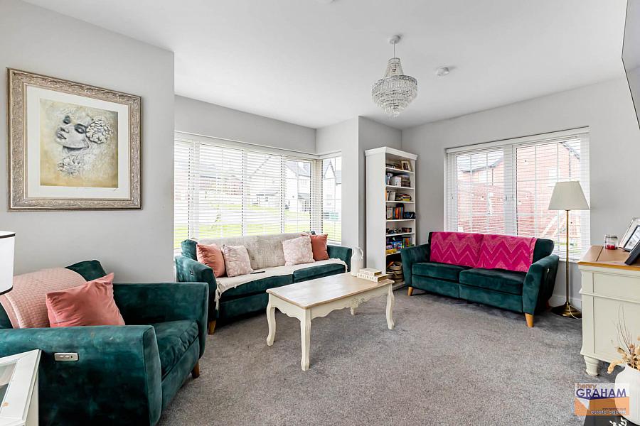 38 Fairfields Glen