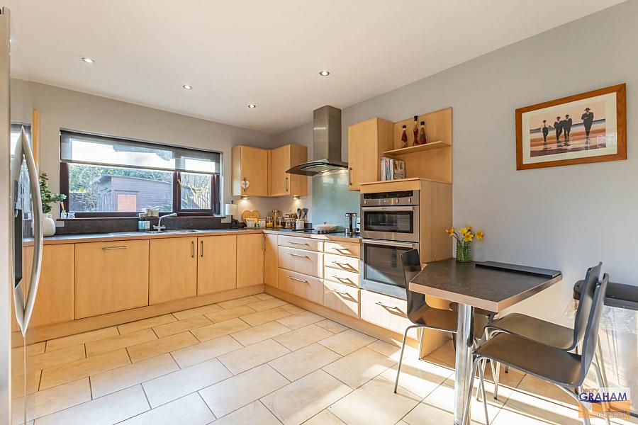 5 Rosevale Park
