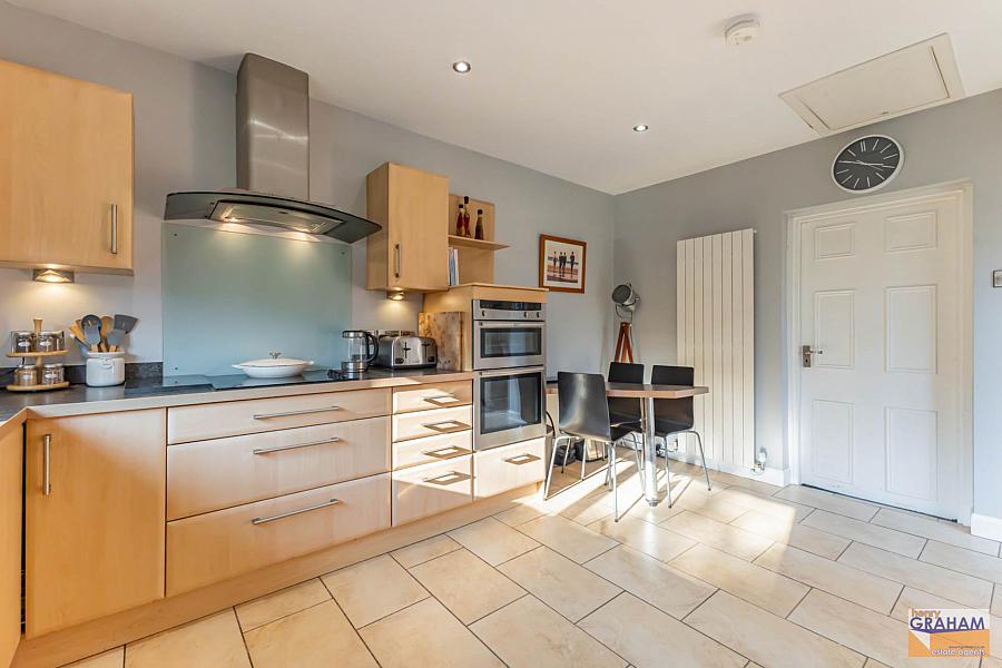 5 Rosevale Park