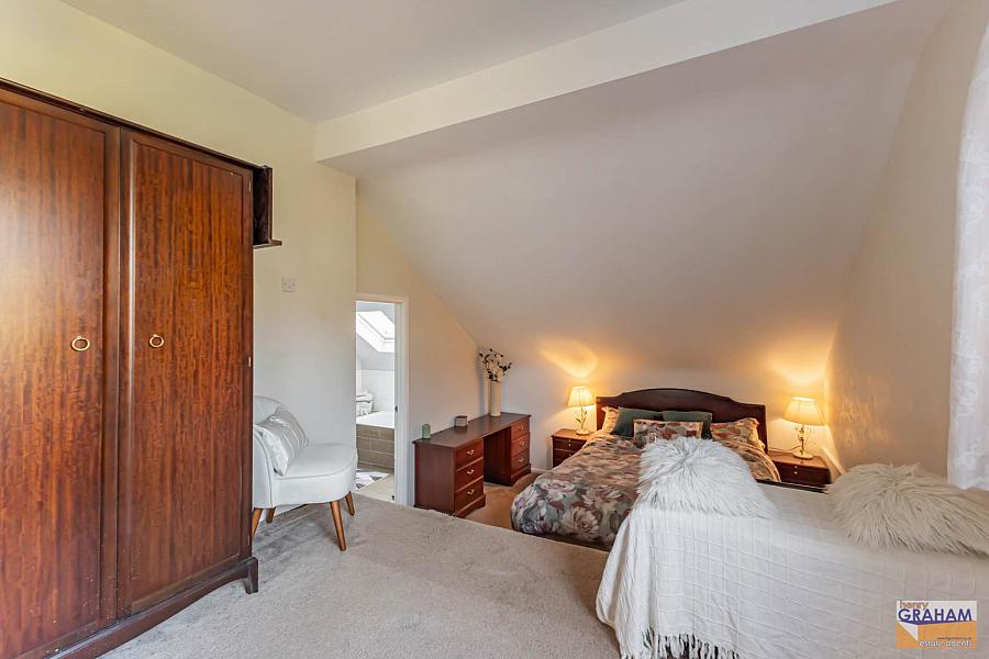 5 Rosevale Park