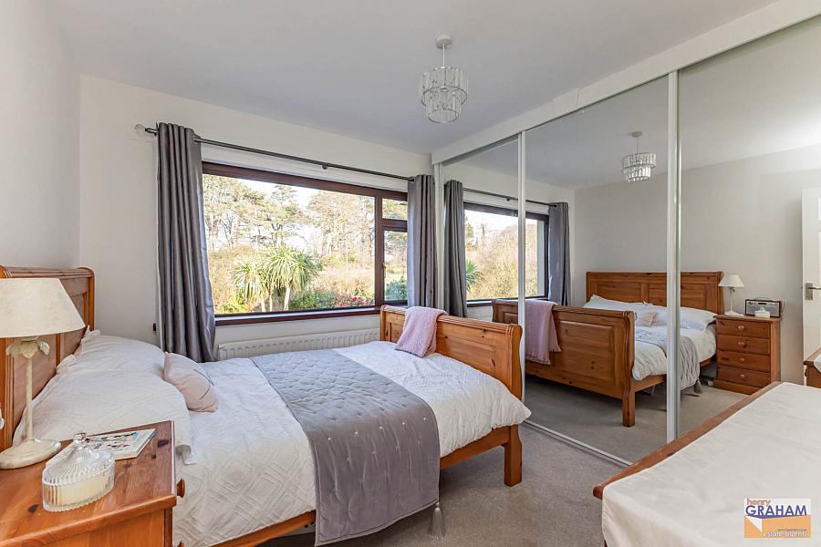 5 Rosevale Park
