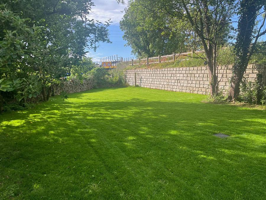 18a Lissue Road