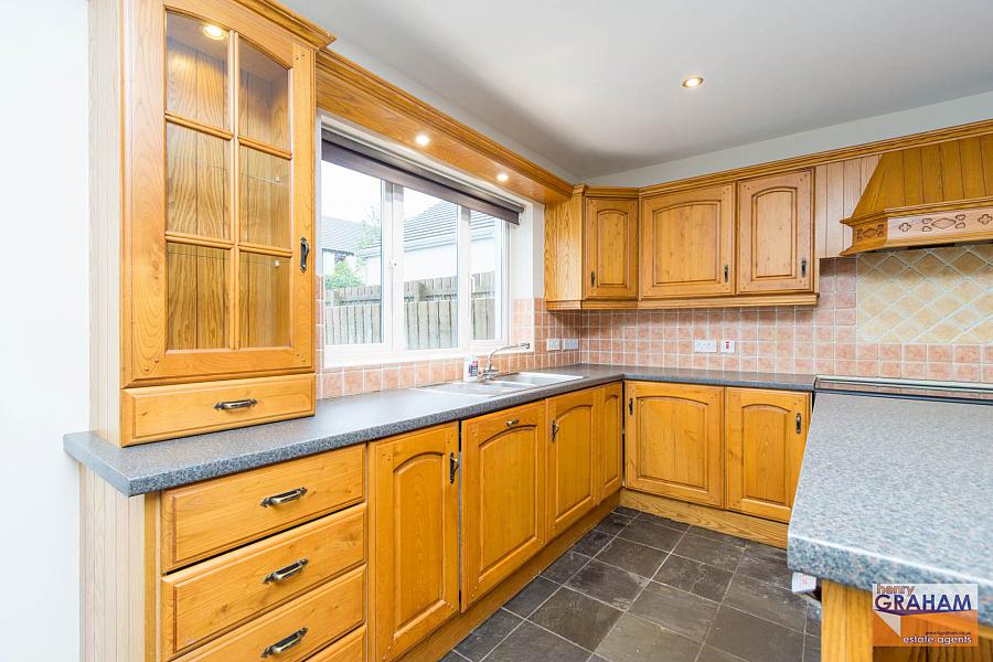 20 Drummond Brae