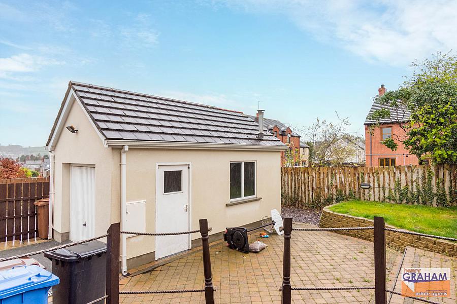 20 Drummond Brae