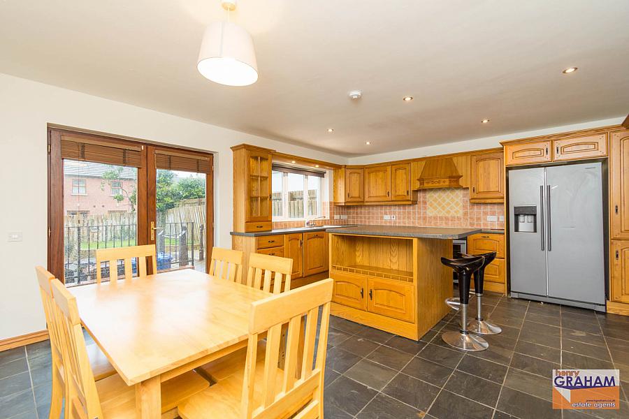 20 Drummond Brae