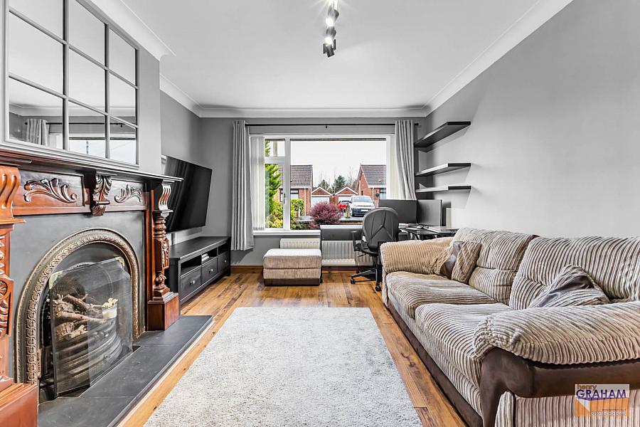 15 Thistlemount Park