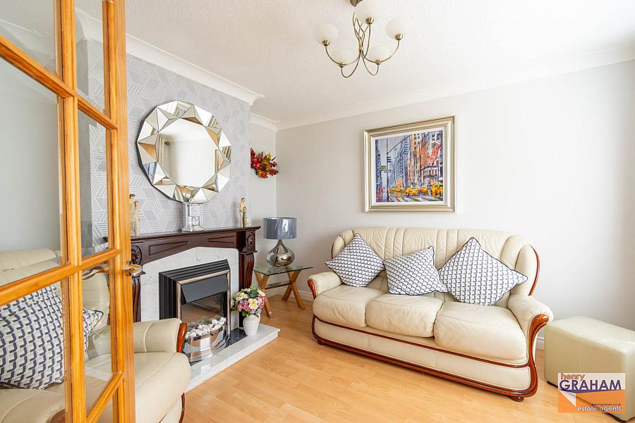 51 Manor Park