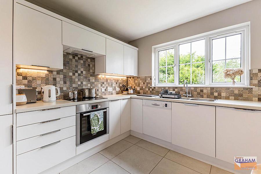 16 Thornhill Gardens