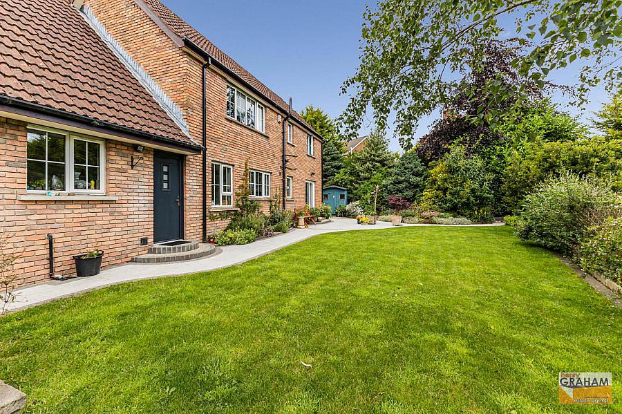 16 Thornhill Gardens
