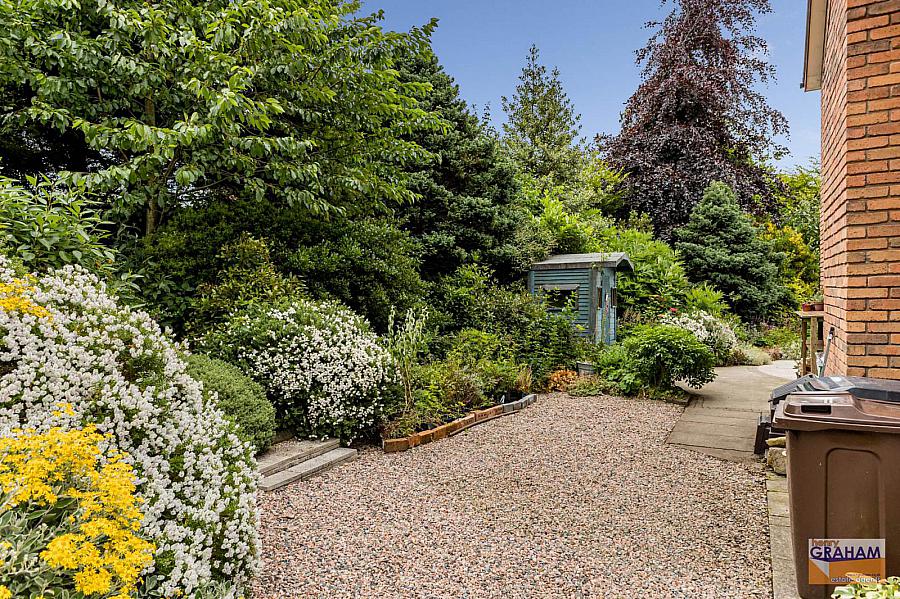 16 Thornhill Gardens
