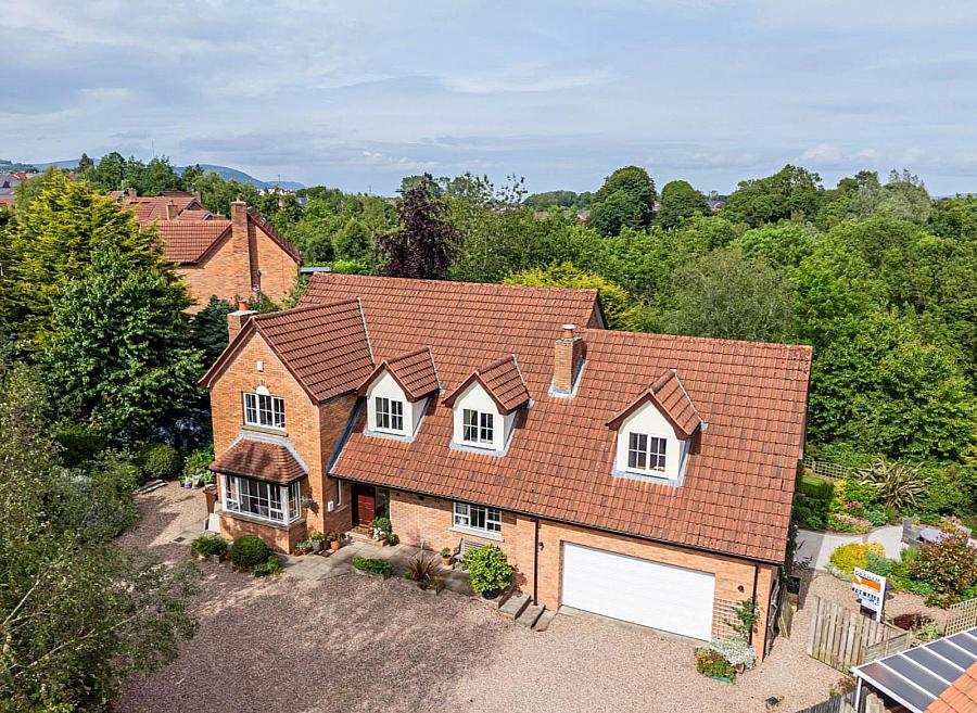 16 Thornhill Gardens