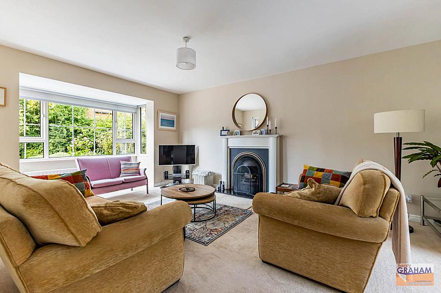 16 Thornhill Gardens