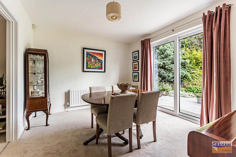 16 Thornhill Gardens