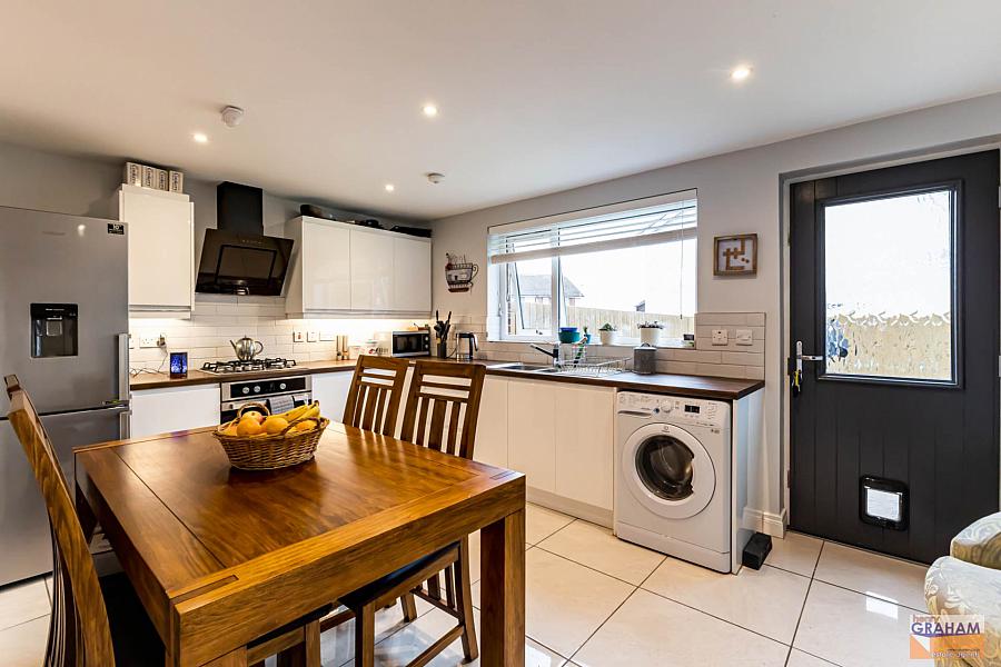 2 Killaney Avenue