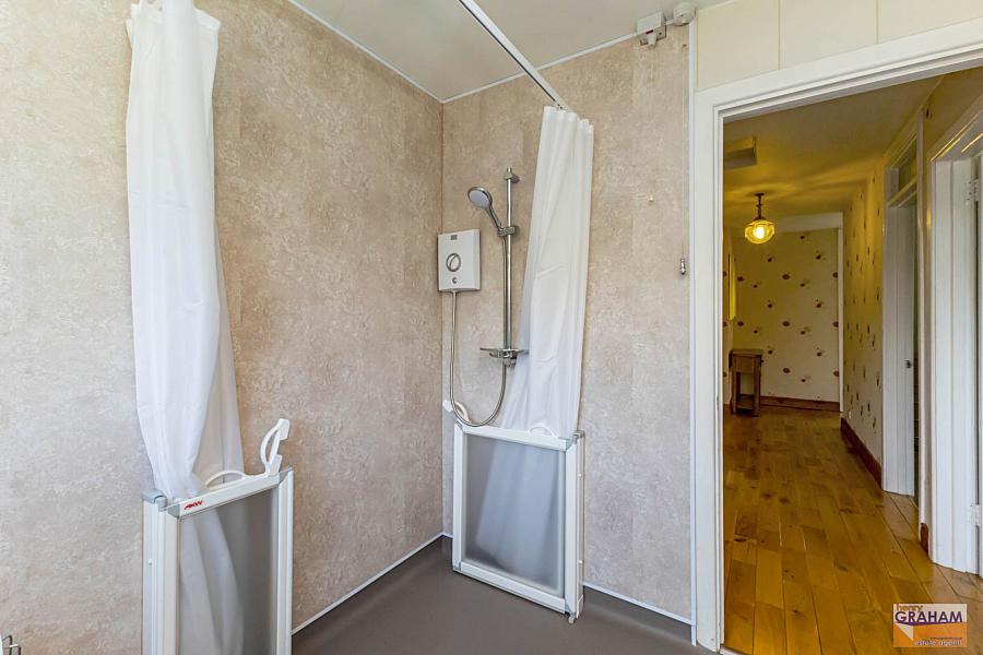 15 Derryvolgie Park