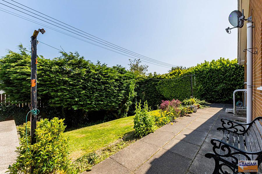 15 Derryvolgie Park