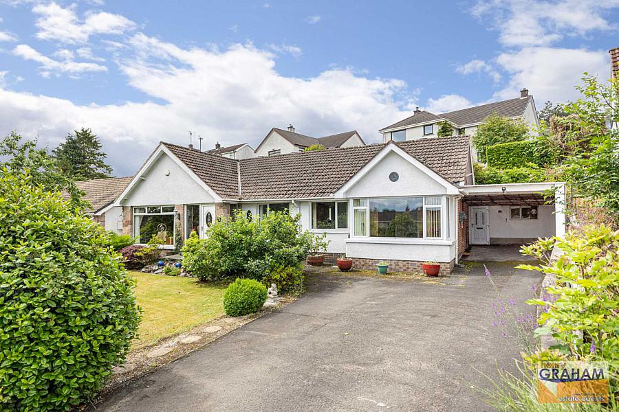 14 Moss Road
