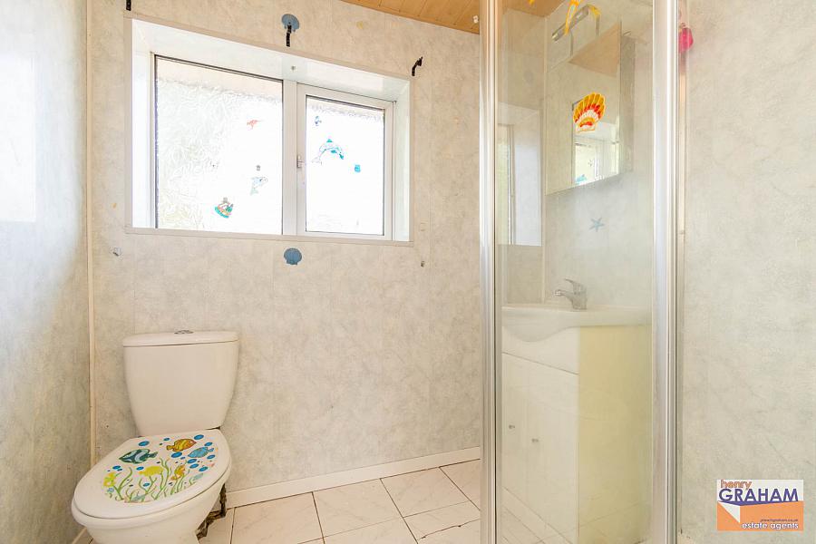 15 Glendun Park