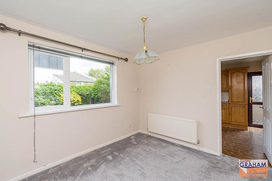 18 Oakdale