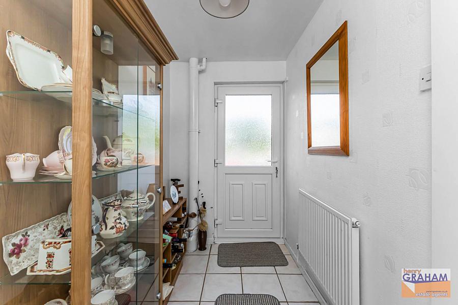 7 Glenmore Walk