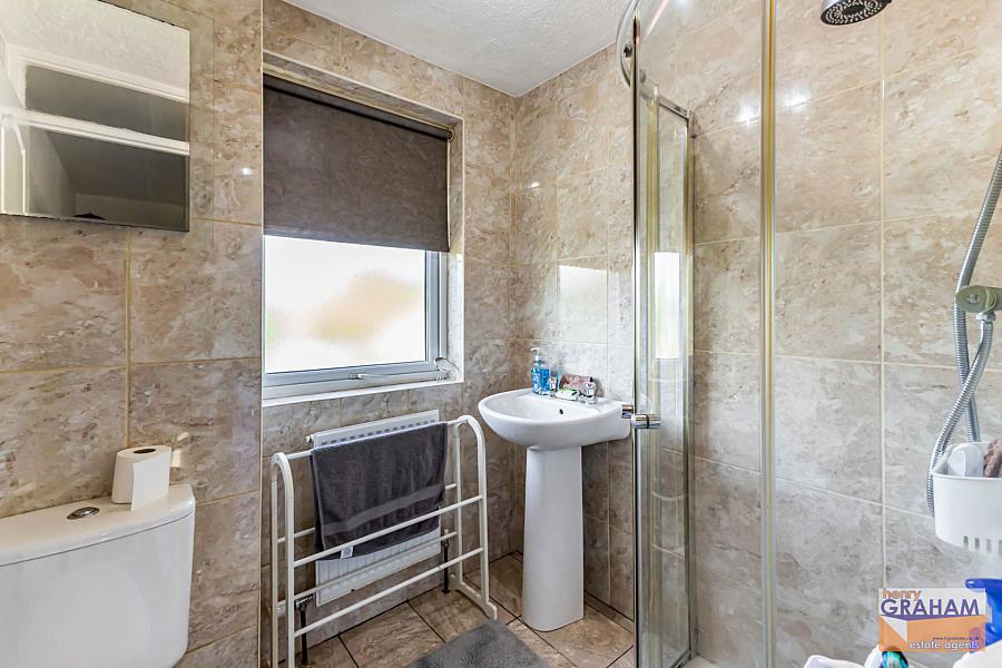 7 Glenmore Walk