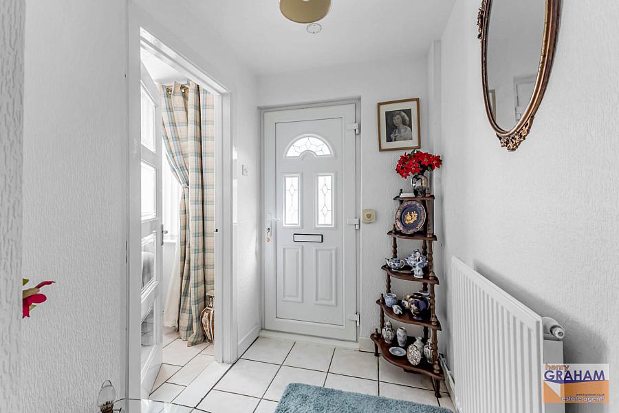 7 Glenmore Walk