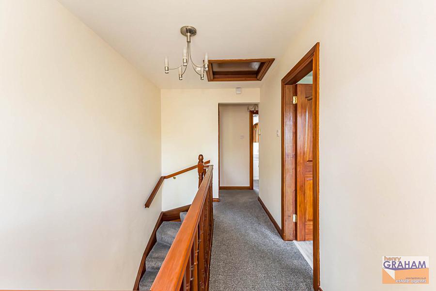 24 Laurel Grove
