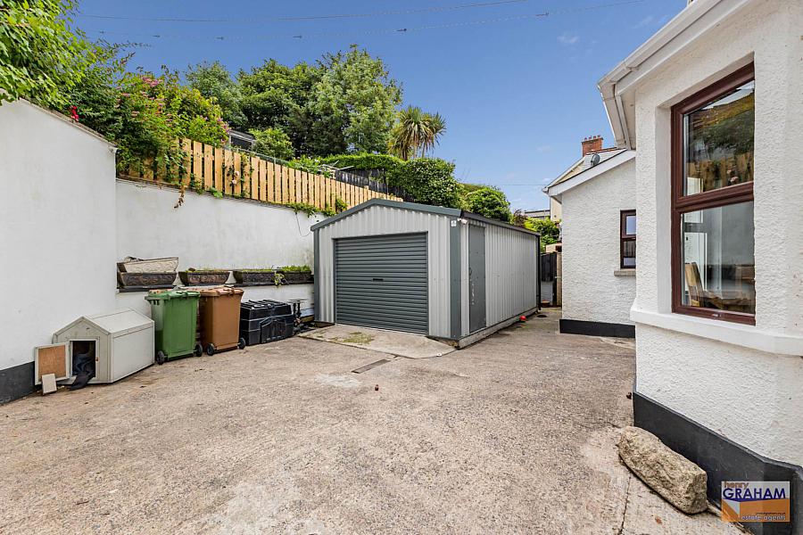 27 Hillsborough Road