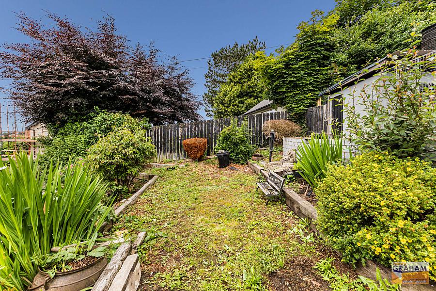27 Hillsborough Road