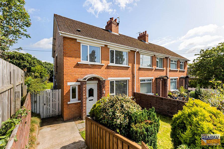 9 Moss Road