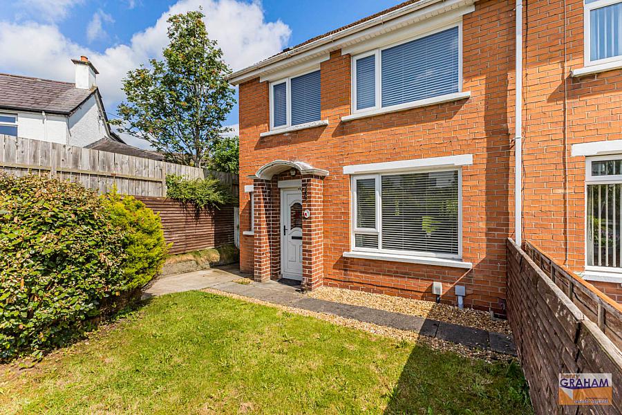 9 Moss Road