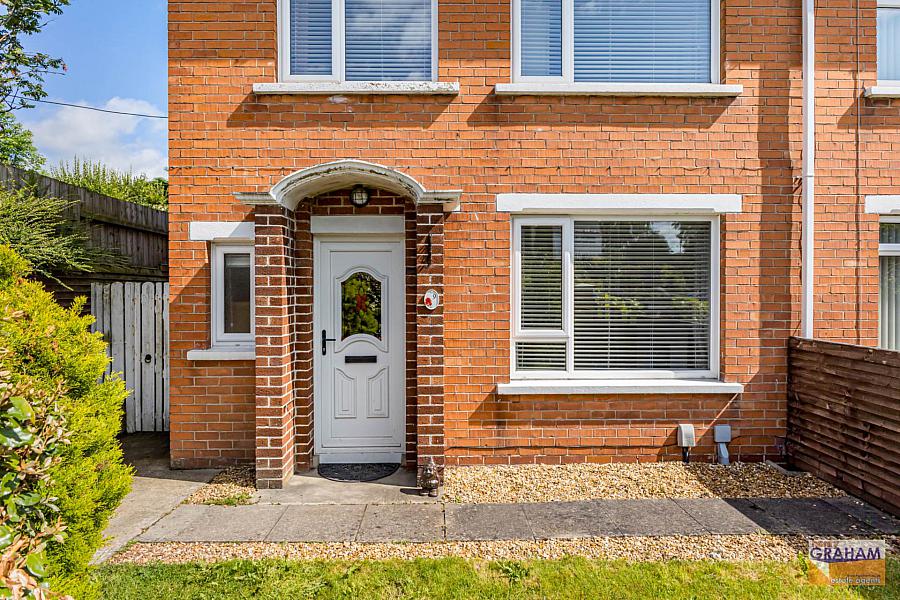 9 Moss Road