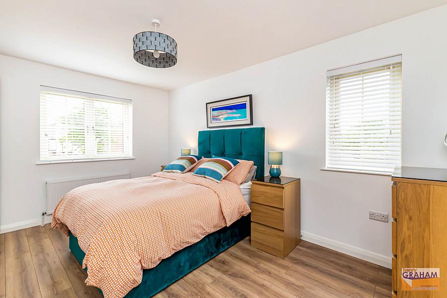 1 Hawthorn Hall