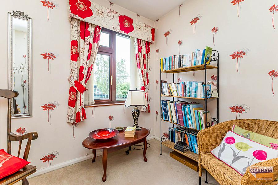 34 Ballinderry Road